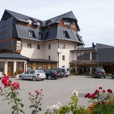 Câmpulung Moldovenesc Hotel Cosmos المظهر الخارجي الصورة