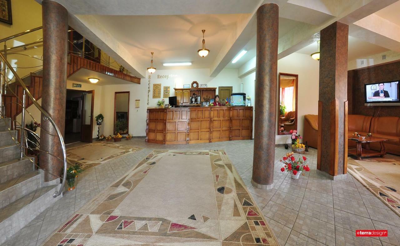 Câmpulung Moldovenesc Hotel Cosmos المظهر الخارجي الصورة