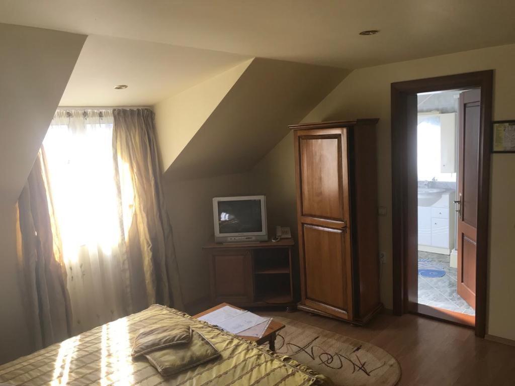Câmpulung Moldovenesc Hotel Cosmos المظهر الخارجي الصورة