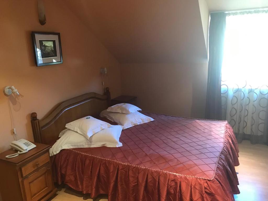 Câmpulung Moldovenesc Hotel Cosmos المظهر الخارجي الصورة